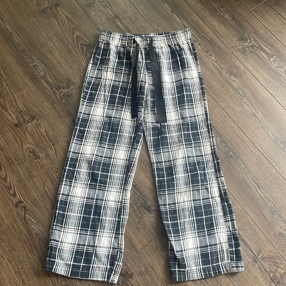 Old Navy Other - Old Navy intimates plaid pants Small
